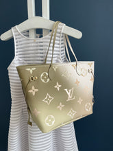 Lade das Bild in den Galerie-Viewer, LOUIS VUITTON SUNSET NEVERFULL MM
