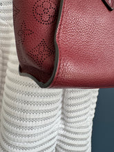 Lade das Bild in den Galerie-Viewer, LOUIS VUITTON ON MY SIDE PM
