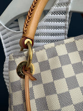 Lade das Bild in den Galerie-Viewer, LOUIS VUITTON ATRSY MM
