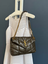 Lade das Bild in den Galerie-Viewer, YSL PUFFER
