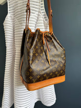 Lade das Bild in den Galerie-Viewer, LOUIS VUITTON NOÉ GRANDE
