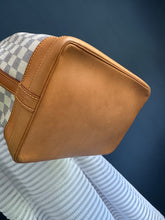 Lade das Bild in den Galerie-Viewer, LOUIS VUITTON NOÉ GRANDE
