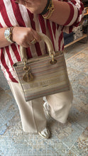Lade das Bild in den Galerie-Viewer, DIOR LADY D-LITE
