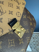 Lade das Bild in den Galerie-Viewer, LOUIS VUITTON MÉTIS REVERSE
