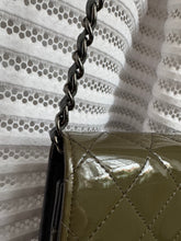 Lade das Bild in den Galerie-Viewer, CHANEL WOC
