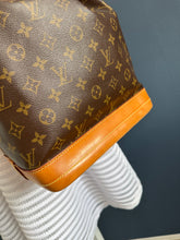 Lade das Bild in den Galerie-Viewer, LOUIS VUITTON NOÉ GRANDE
