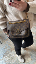 Lade das Bild in den Galerie-Viewer, LOUIS VUITTON PASSY
