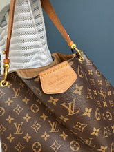 Lade das Bild in den Galerie-Viewer, LOUIS VUITTON GRACEFUL MM
