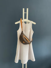 Lade das Bild in den Galerie-Viewer, LOUIS VUITTON BUMBAG
