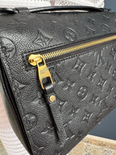 Lade das Bild in den Galerie-Viewer, LOUIS VUITTON MÉTIS EMPREINTE
