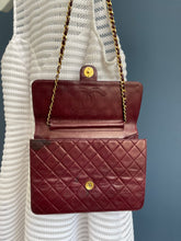 Lade das Bild in den Galerie-Viewer, CHANEL TIMELESS
