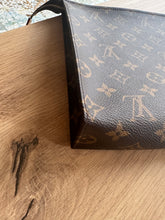 Lade das Bild in den Galerie-Viewer, LOUIS VUITTON TOILETTE 26
