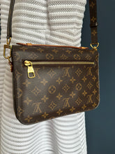 Lade das Bild in den Galerie-Viewer, LOUIS VUITTON MÉTIS

