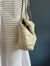 Lade das Bild in den Galerie-Viewer, YSL PUFFER MEDIUM

