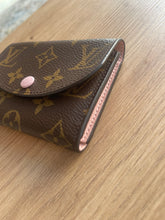 Lade das Bild in den Galerie-Viewer, LOUIS VUITTON ROSALIE COIN GELDBÖRSE
