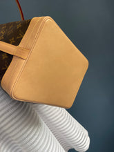 Lade das Bild in den Galerie-Viewer, LOUIS VUITTON NOÉ GRANDE

