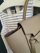 Lade das Bild in den Galerie-Viewer, CÉLINE BELT MEDIUM
