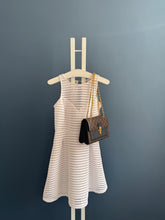Lade das Bild in den Galerie-Viewer, LOUIS VUITTON VICTOIRE
