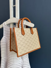 Lade das Bild in den Galerie-Viewer, MCM HIMMEL SHOPPER
