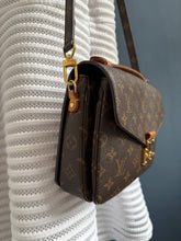 Lade das Bild in den Galerie-Viewer, LOUIS VUITTON MÉTIS
