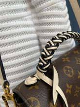 Lade das Bild in den Galerie-Viewer, LOUIS VUITTON MÉTIS CREME
