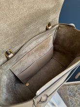 Lade das Bild in den Galerie-Viewer, CÉLINE BELT MEDIUM
