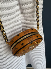 Lade das Bild in den Galerie-Viewer, MCM TAMBOURIN

