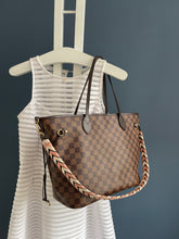 Lade das Bild in den Galerie-Viewer, LOUIS VUITTON NEVERFULL  MIT SCHULTERRIEMEN
