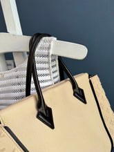 Lade das Bild in den Galerie-Viewer, LOUIS VUITTON W TOTE
