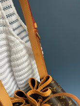 Lade das Bild in den Galerie-Viewer, LOUIS VUITTON NOÉ GRANDE
