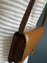 Lade das Bild in den Galerie-Viewer, CÉLINE BOX
