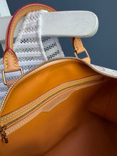Lade das Bild in den Galerie-Viewer, LOUIS VUITTON SPEEDY SOFT FLIGHT COLLECTION

