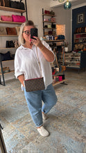 Lade das Bild in den Galerie-Viewer, LOUIS VUITTON CLUTCH
