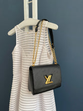 Lade das Bild in den Galerie-Viewer, LOUIS VUITTON TWIST MM
