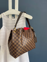 Lade das Bild in den Galerie-Viewer, LOUIS VUITTON GRACEFUL PM
