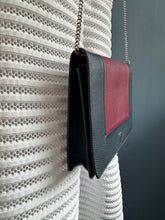 Lade das Bild in den Galerie-Viewer, CÉLINE FRAME EVENING CLUTCH
