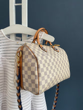 Lade das Bild in den Galerie-Viewer, LOUIS VUITTON SPEEDY 30 MIT SCHULTERRIEMEN
