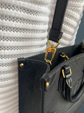 Lade das Bild in den Galerie-Viewer, LOUIS VUITTON ONTHEGO PM
