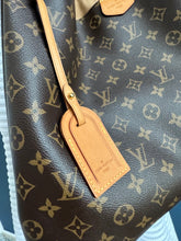 Lade das Bild in den Galerie-Viewer, LOUIS VUITTON GRACEFUL MM
