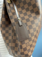 Lade das Bild in den Galerie-Viewer, LOUIS VUITTON GRACEFUL MM
