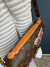 Lade das Bild in den Galerie-Viewer, LOUIS VUITTON MÉTIS PATCHES
