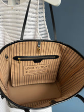 Lade das Bild in den Galerie-Viewer, LOUIS VUITTON NEVERFULL MM LVxLoL
