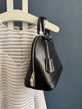 Lade das Bild in den Galerie-Viewer, LOUIS VUITTON ALMA PM
