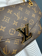 Lade das Bild in den Galerie-Viewer, LOUIS VUITTON PASSY
