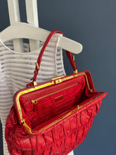 Lade das Bild in den Galerie-Viewer, PRADA NAPPALEDER SHOPPER
