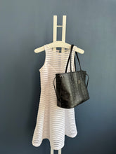 Lade das Bild in den Galerie-Viewer, MCM SHOPPER MEDIUM
