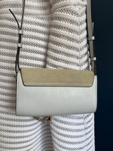 Lade das Bild in den Galerie-Viewer, CHLOÉ FAYE
