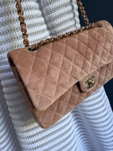 Lade das Bild in den Galerie-Viewer, CHANEL DOUBLE FLAP WILDLEDER
