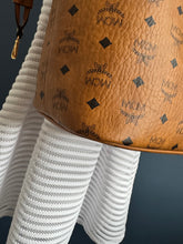 Lade das Bild in den Galerie-Viewer, MCM SHOPPER LARGE
