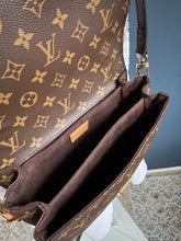 Lade das Bild in den Galerie-Viewer, LOUIS VUITTON MÉTIS
